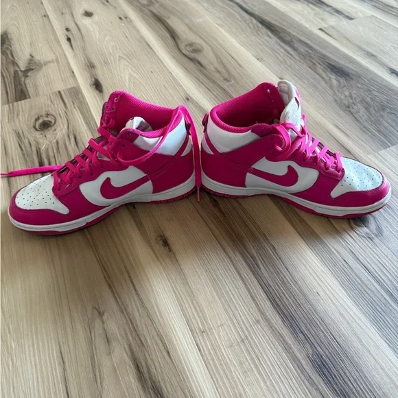 Nike Women's Sneakers - Hot Pink and White - Picture 5 of 10